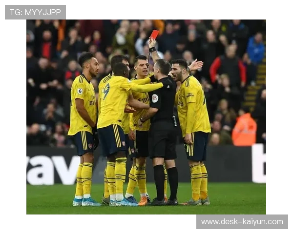 利物浦主场0-3不敌诺丁汉森林,遭遇近7轮第6场失利 利物浦主场0-3不敌诺丁汉森林,遭遇近7轮第6场失利